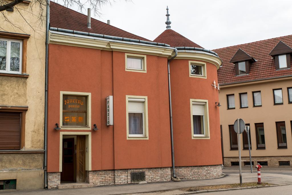 Taverna Panzio Sopron Exterior photo